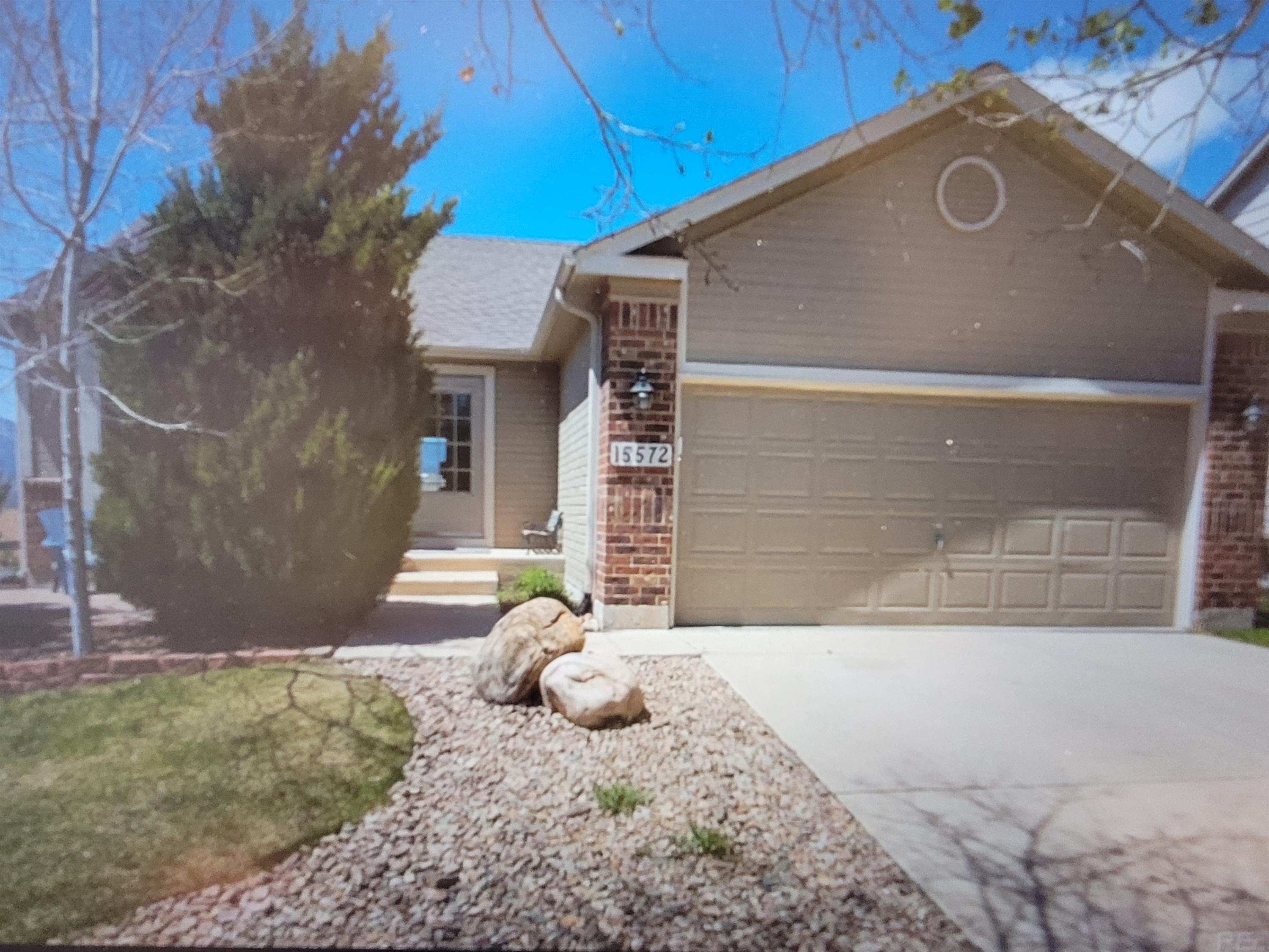 15572 Dawson Creek Drive