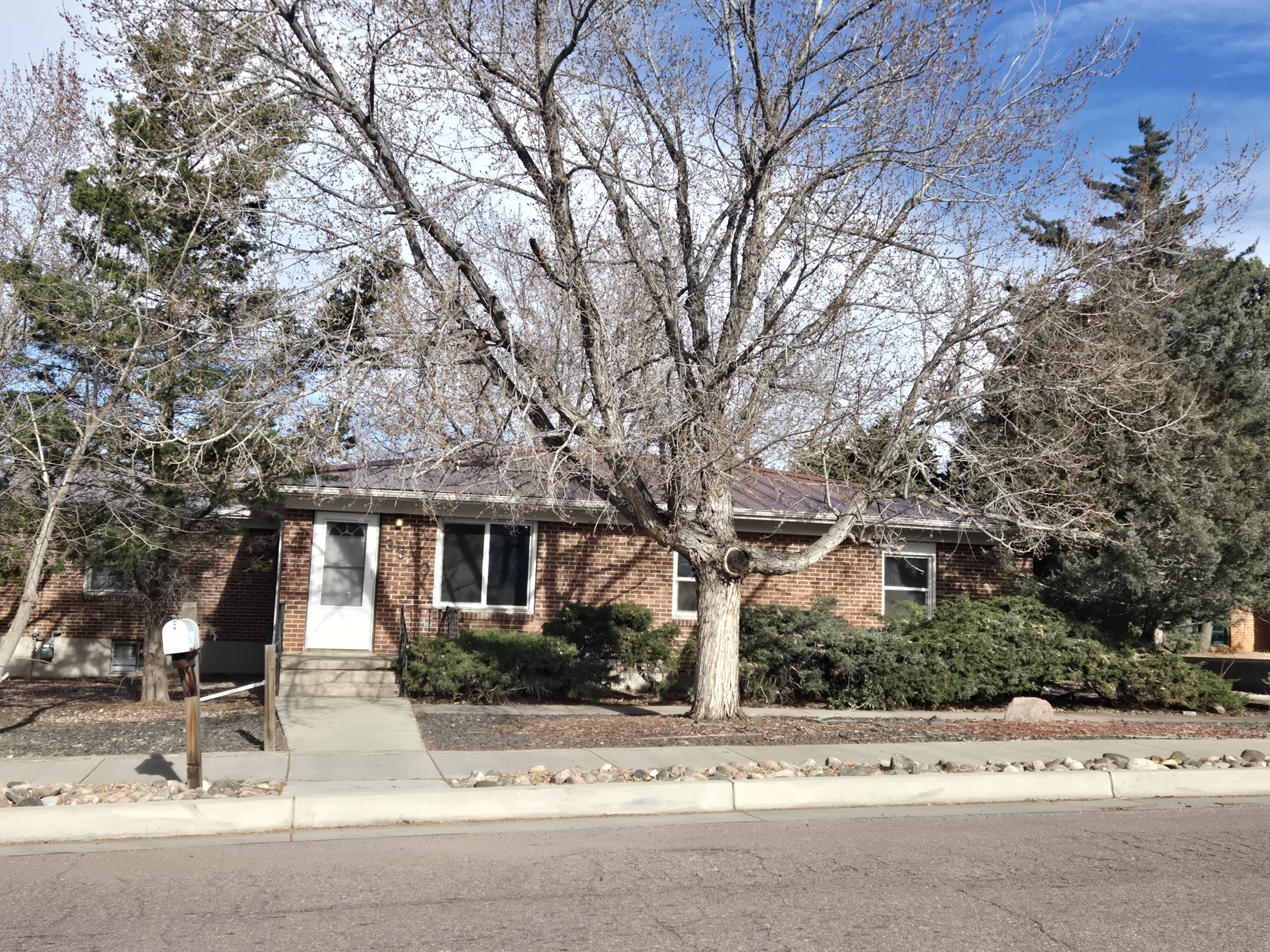 3820 Meadow Lane